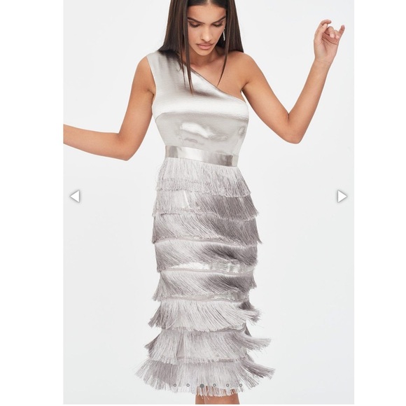 Stunning Lavish Alice dress - Picture 2 of 9